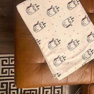 Large Ultra-Cozy White Throw Blanket with Unicorn Cat Design